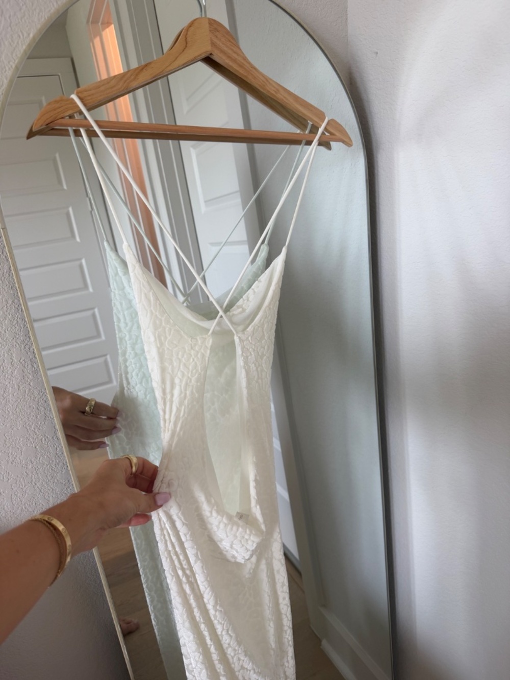 Grace Jacob Luna Shimmer Maxi Dress White Open Back - Picture 5 of 5